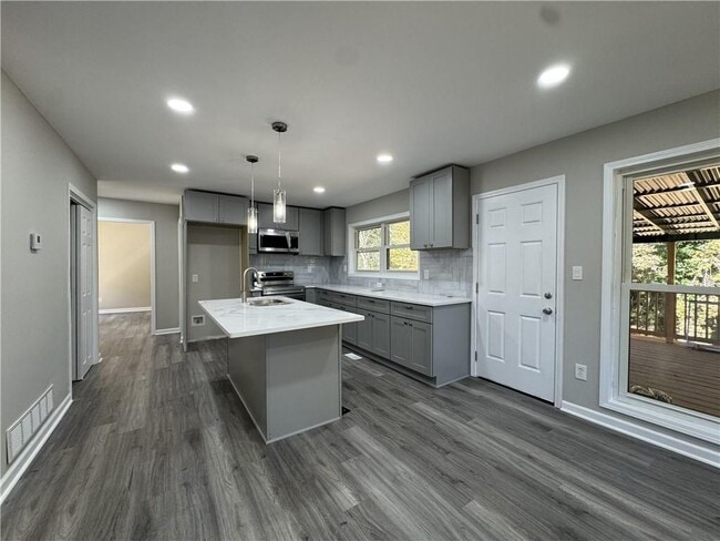 Foto del edificio - 3489 Creighton Rd SW