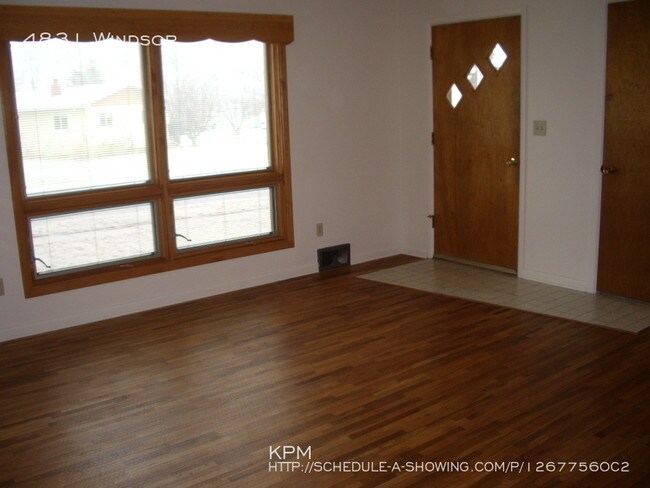 Foto del edificio - 4831 Windsor Dr
