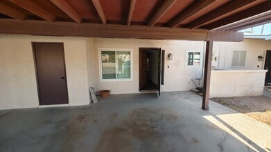 Building Photo - 2901 S Palo Verde Ln