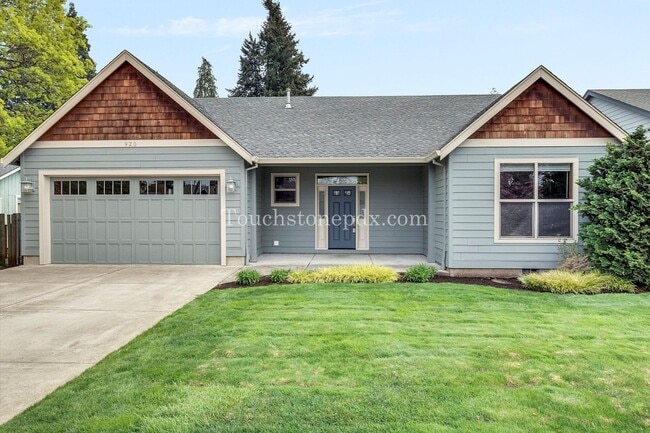 Foto del edificio - Radiant 3-bedroom Home in Downtown Canby