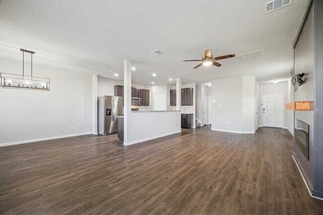 Foto del edificio - 3710 Giorgio Pastel Pl