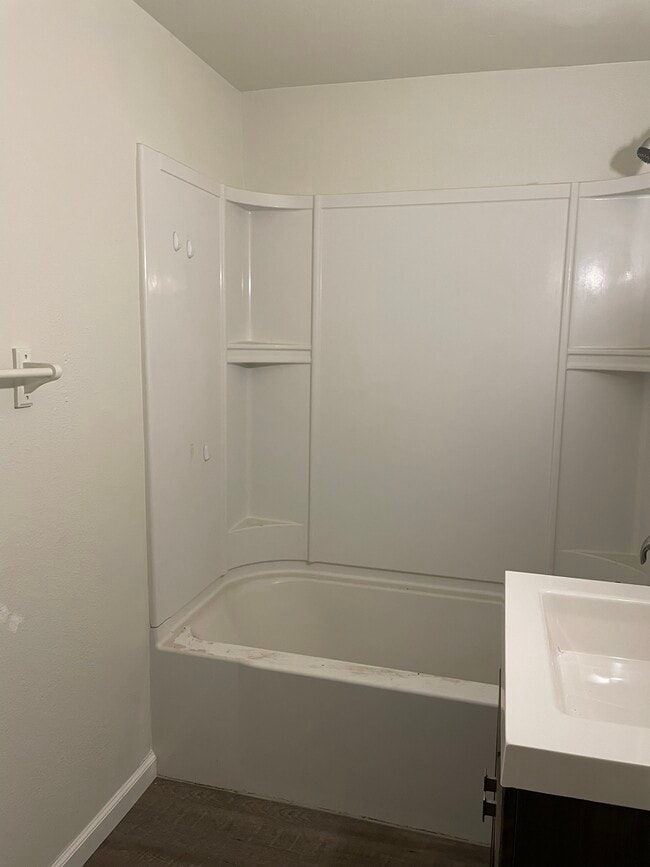 Bathroom - 6711 Old Highway 410 SW