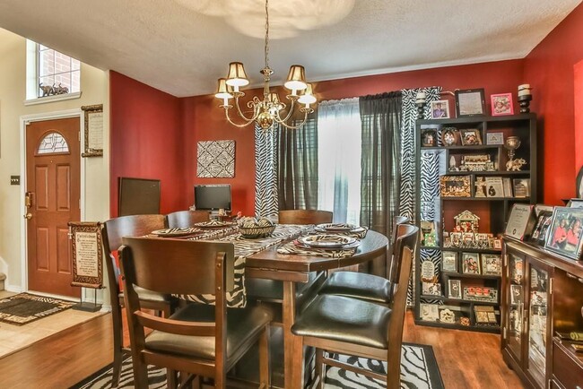 Building Photo - 5302 Palo Duro Dr