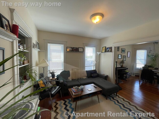 Building Photo - Porter Sq 2BR - 5 Rooms - Porch - Free Lau...