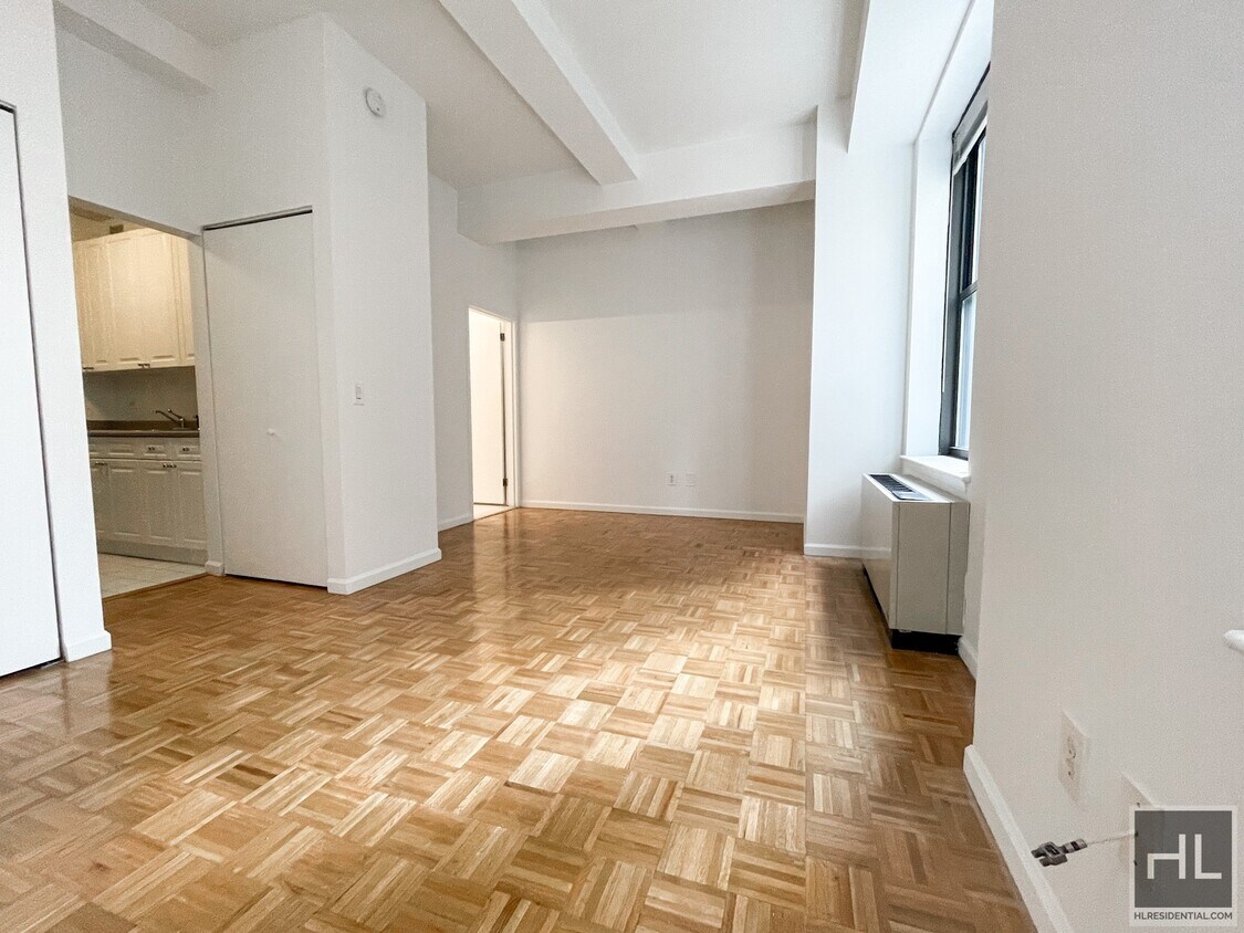 Primary Photo - Fidi Studio GREAT Location - West Street