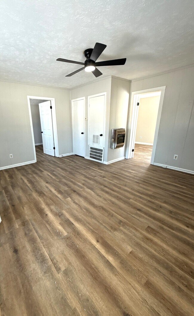 Foto del edificio - 418 S Washington Ave