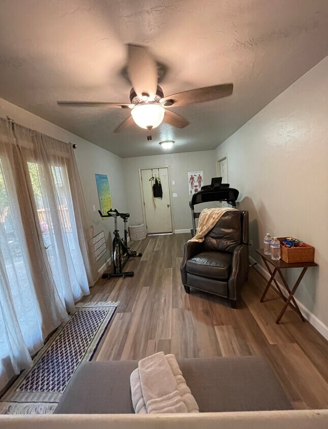 Foto principal - 2903 Grandview St
