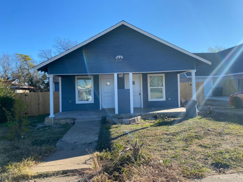 1321 New York Ave B - House Rental In Fort Worth, TX | Apartments.com