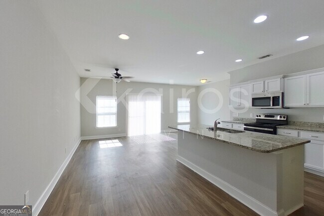 Foto del edificio - 106 Regis Way