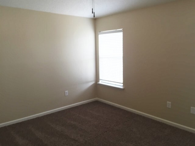 Building Photo - 2735 Creek Ridge Dr