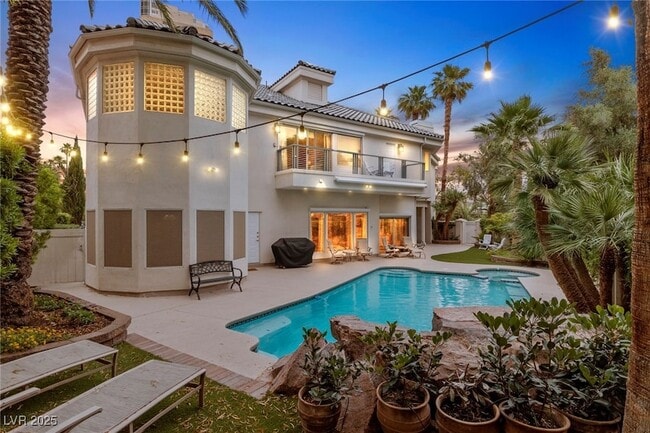 Building Photo - 3160 Bel Air Dr