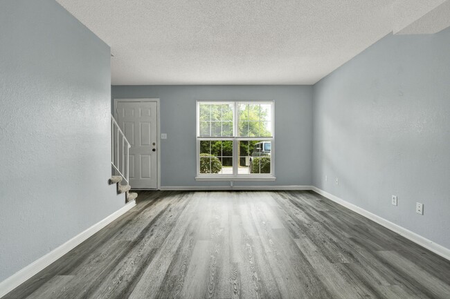 Foto del edificio - 1312 Ely Rd