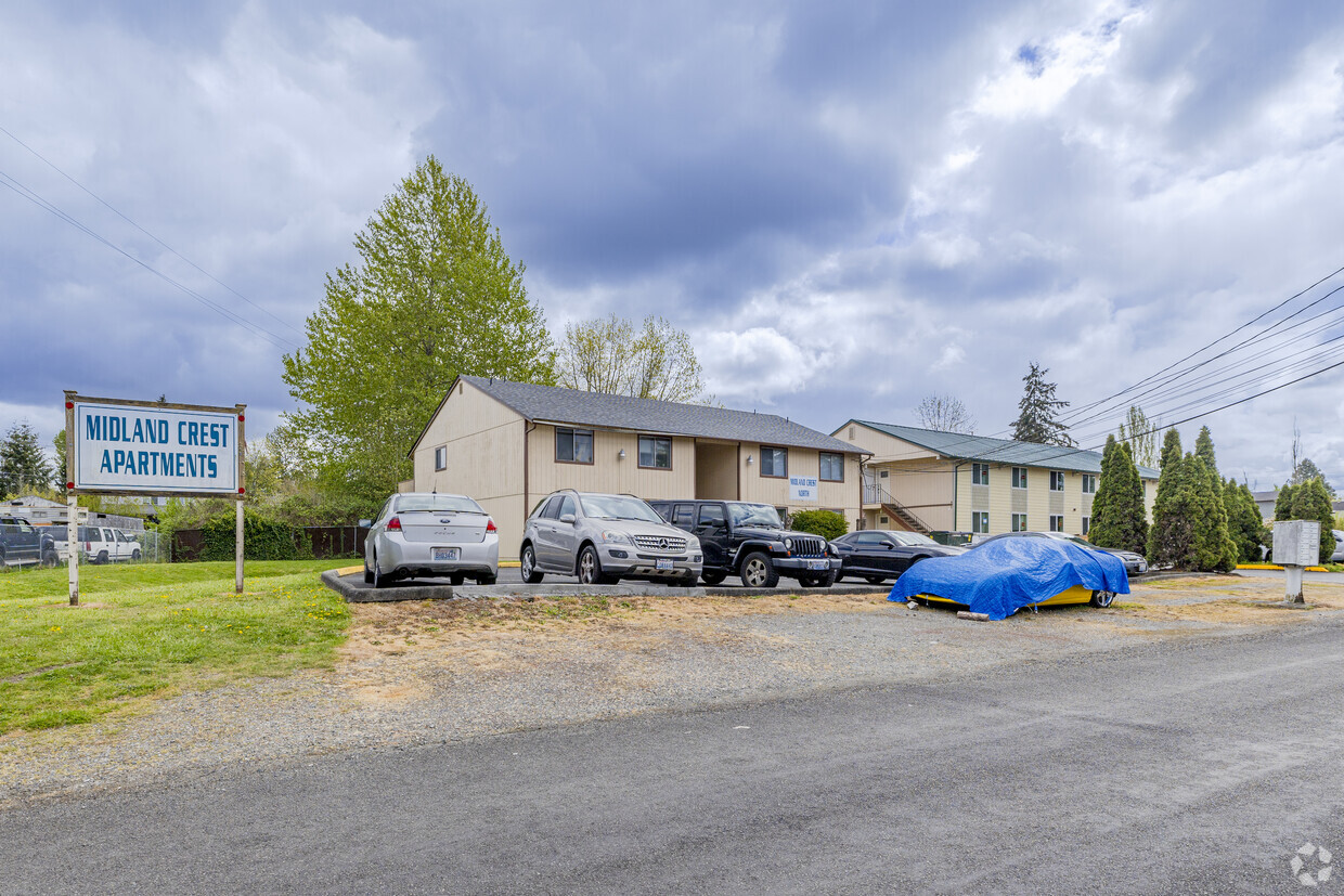 Primary Photo - Midland Crest Apartments