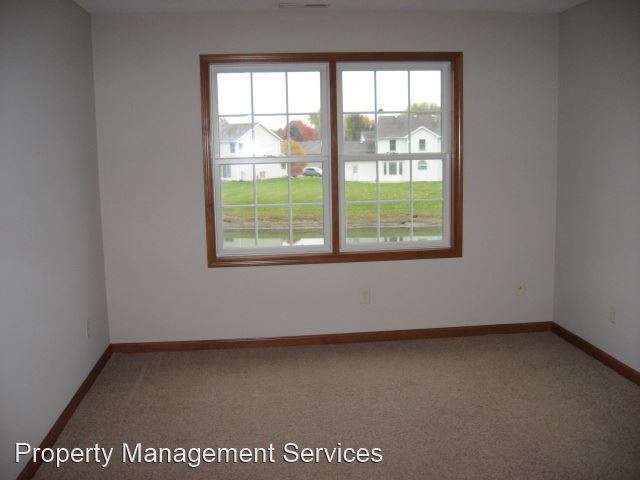 Building Photo - 3 br, 2 bath House - 146 Tulip Blvd.