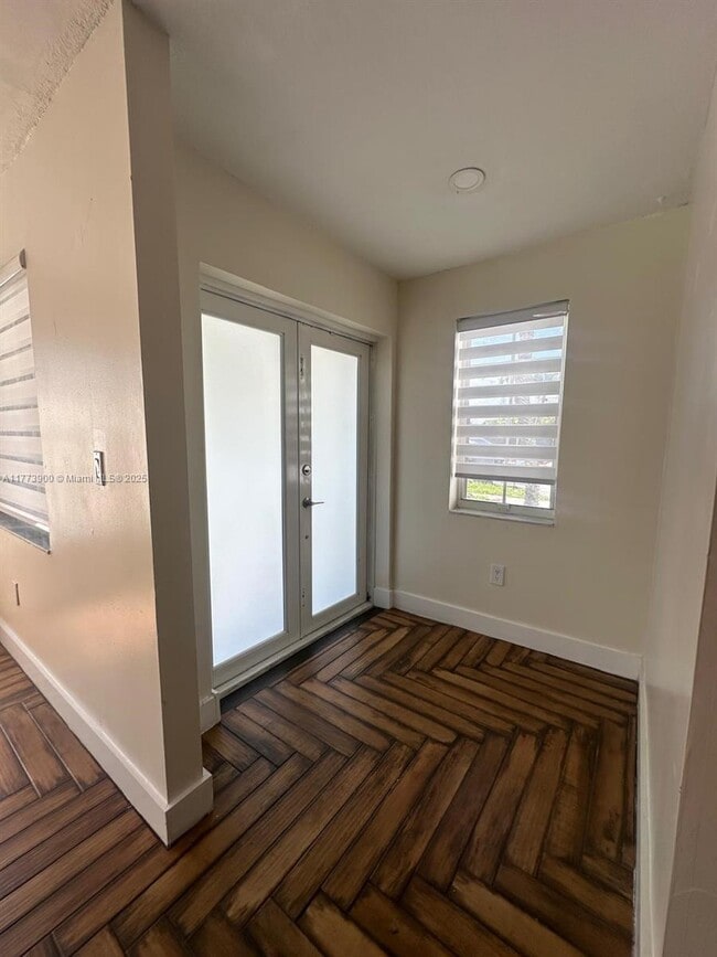 Building Photo - 13926 SW 164th St