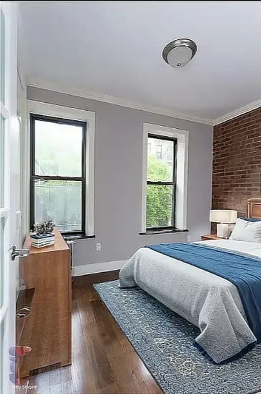Foto del edificio - 724 Tenth Avenue