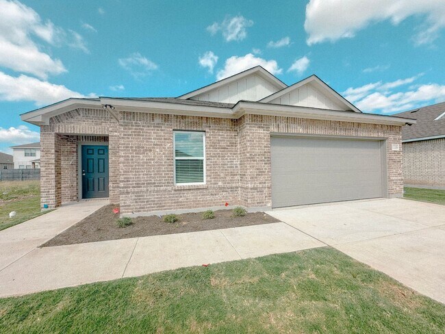 Foto del edificio - *NEW CONSTRUCTION* 3-Bedroom 2-Bathroom House In Lorena!