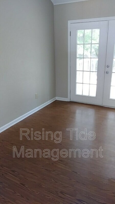 Building Photo - 1048 25th Ave