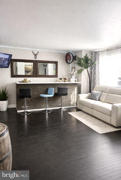 Foto del edificio - 2941 Keenwood Rd