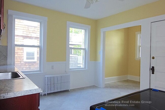 Building Photo - 58 Dartmouth St