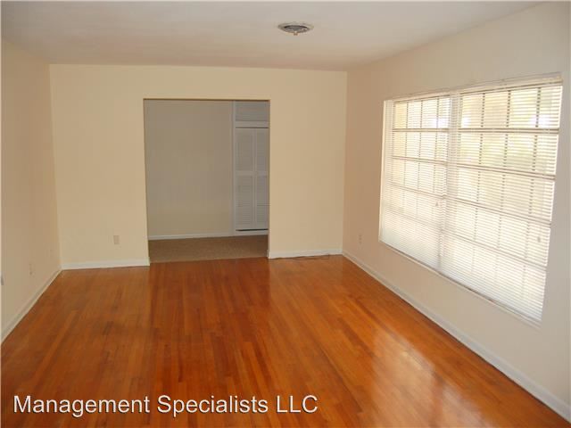 Foto del edificio - 2705 Placid Ave