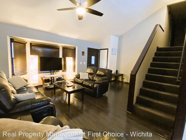 Foto del edificio - 4 br, 3 bath House - 6112 Juno Ct