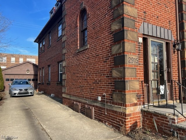 Building Photo - 2915 Ludlow Rd