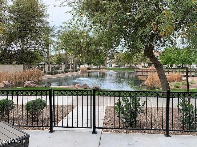 Primary Photo - 2740 S Equestrian Dr