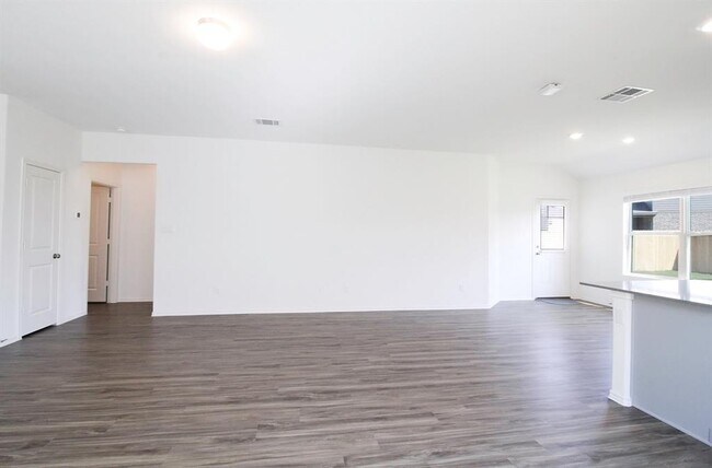 Foto del edificio - 6421 Turin Ln