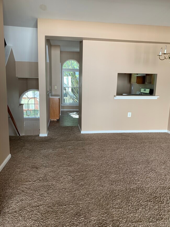 Foto del edificio - 4083 Fountainside Ln