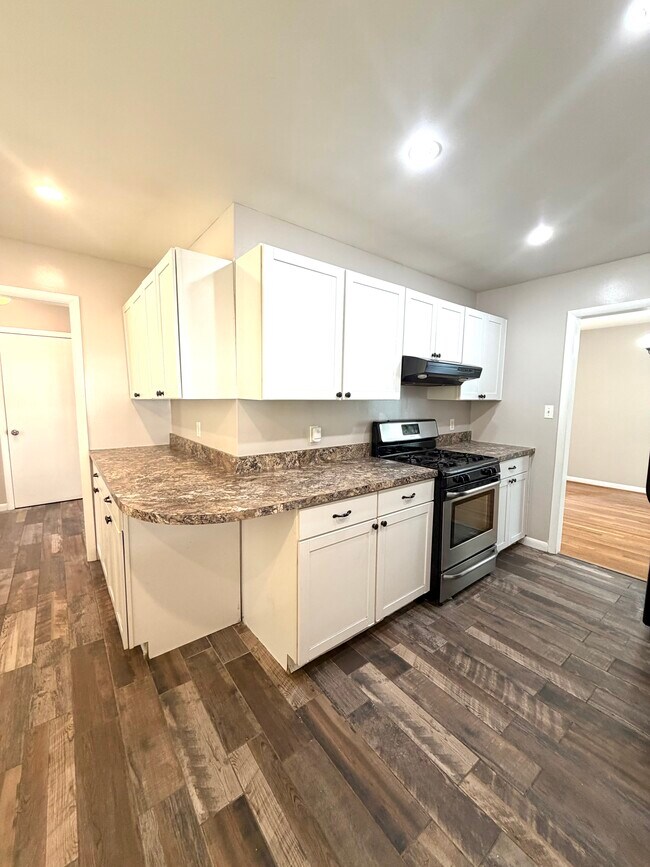 Foto del edificio - 5412 Amberwood Ln