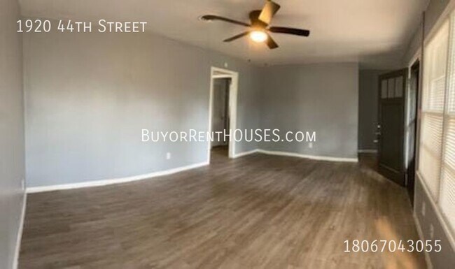 Building Photo - RENT is $1,375+ Pay $0 deposit at Move-In ...