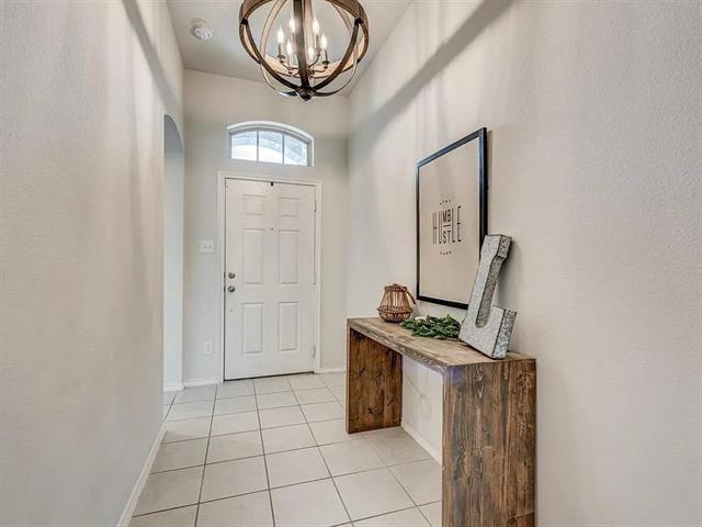 Foto del edificio - 9109 Gln Mls Trl