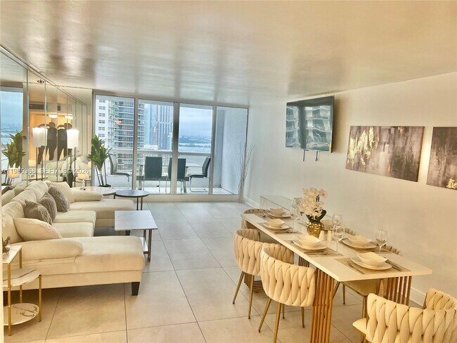 Foto del edificio - 1717 N Bayshore Dr