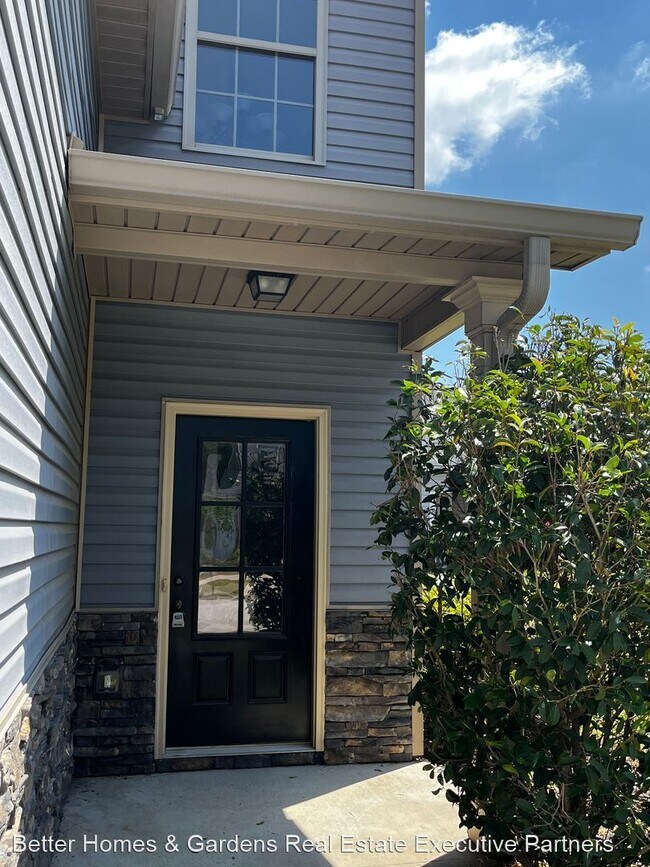 Building Photo - 4 br, 2.5 bath House - 212 Claudia Drive