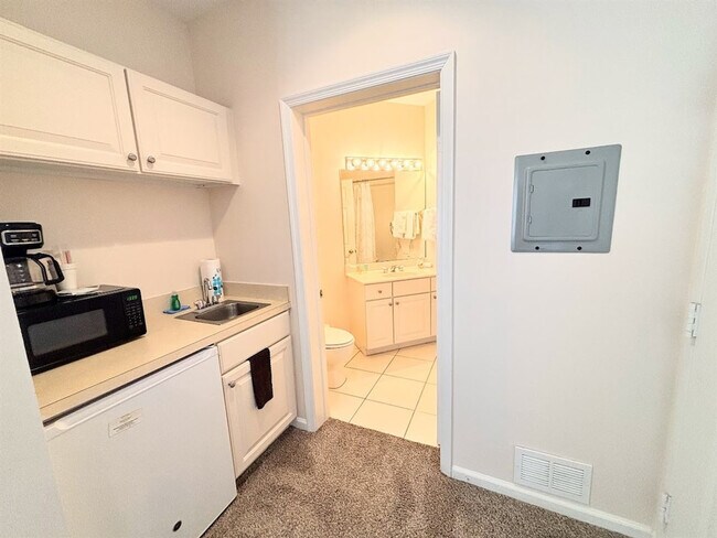Foto del edificio - 8137 Carnoustie Pl