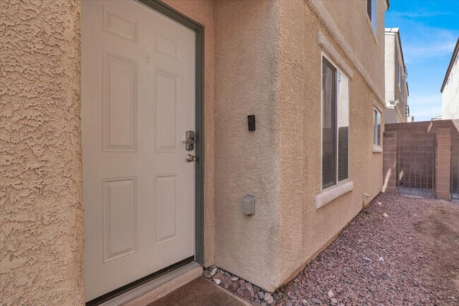 Foto del edificio - 6909 Graceful Cloud Ave