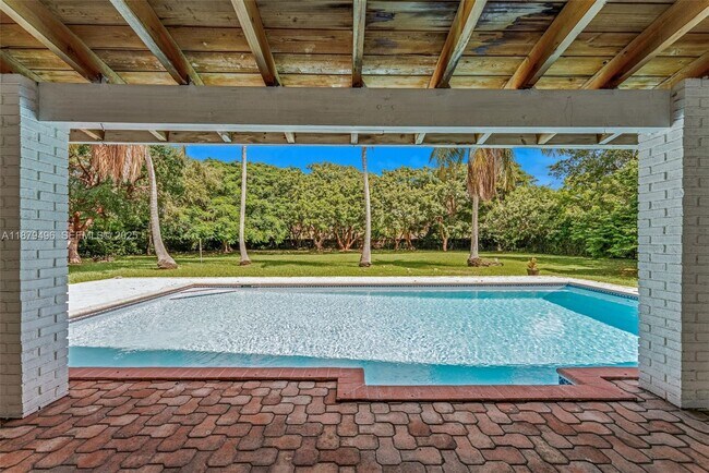 Foto del edificio - 6275 SW 123rd Terrace