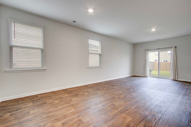 Building Photo - 311 Bear Paw Ln