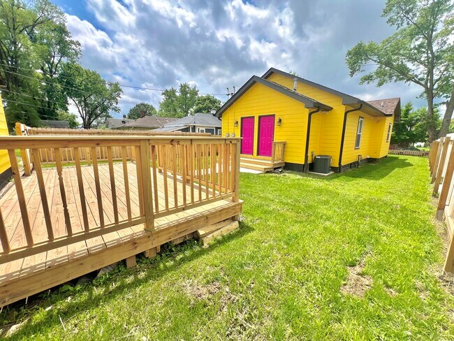 Backyard - 2043 Adams St