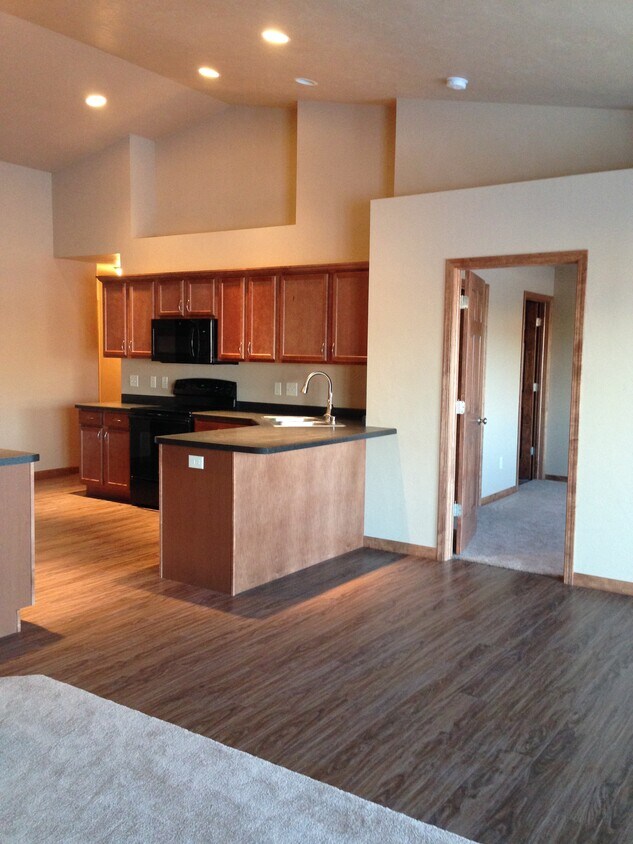 Building Photo - 2352 Jacobsen Rd