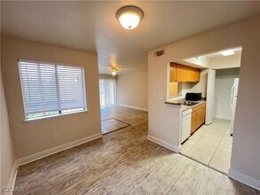 Building Photo - 2885 Winkler Ave