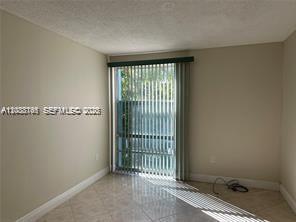 Foto del edificio - 17570 Atlantic Blvd