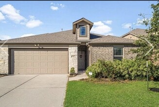 Building Photo - 15419 Royce Holly Dr