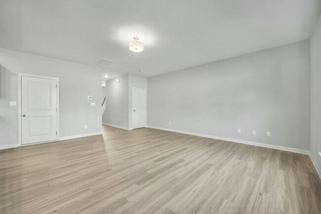 Foto del edificio - 828 Halford Pl