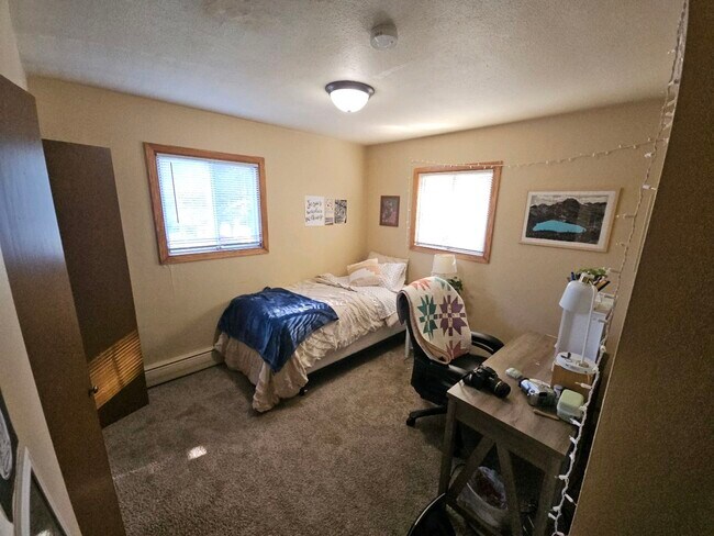 Foto del edificio - Ember Crest LLC