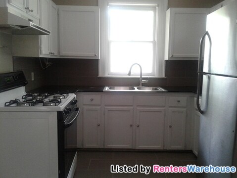 Foto del edificio - 3734 Wyandotte St