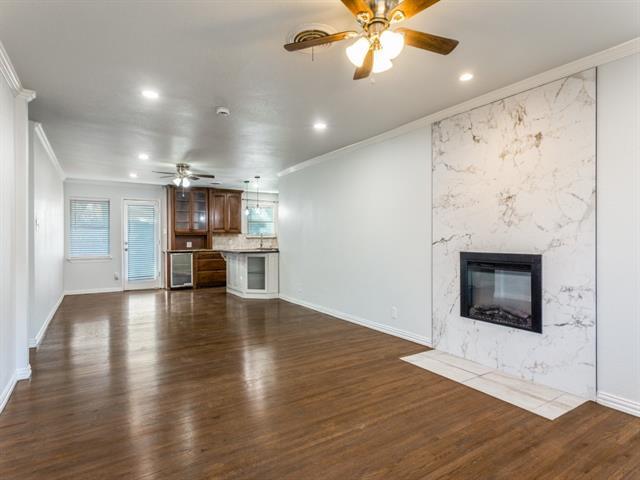 Foto del edificio - 1404 Ravenwood Dr