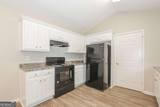 Building Photo - 75 Wynfield Dr