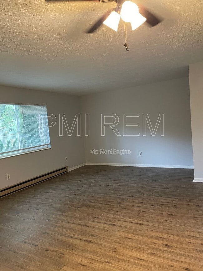 Foto del edificio - 1814 Whipple Ave NW